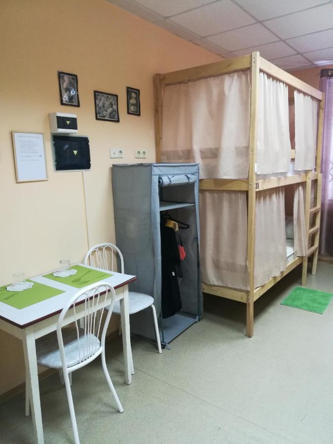 Dachny Hostel На Метро "Заельцовская" โนโวซิเบียร์สก์ ภายนอก รูปภาพ